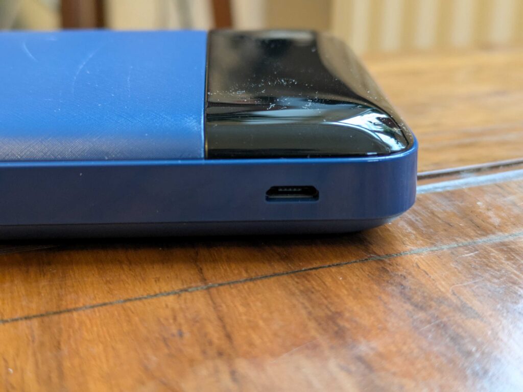 Ladeanschluss der Charmast C2065 Powerbank