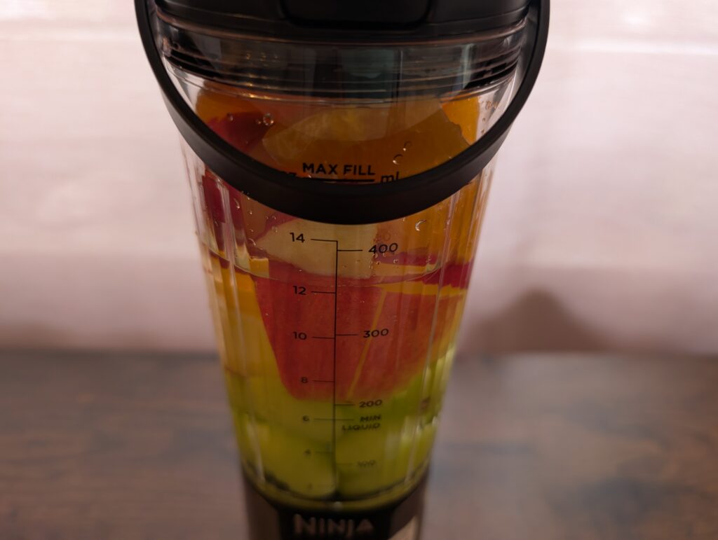 Ninja Blast Smoothie Maker Obstsmoothie Detail