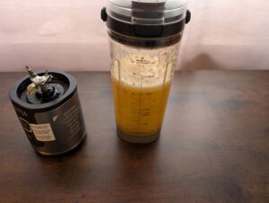 Ninja Blast Smoothie Maker Obstsmoothie fertig