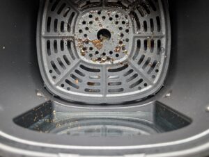 Panasonic NF-CC600AXE Heißluftfritteuse Garraum nach der Zubereitung