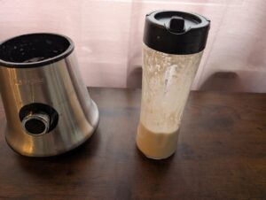 SEVERIN SM 3737 Smoothie Maker Bananen Nuss Smoothie fertig