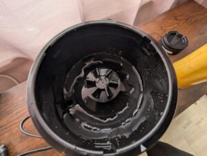 SEVERIN SM 3737 Smoothie Maker Basis mit Flüssigkeit nach dem Mixen