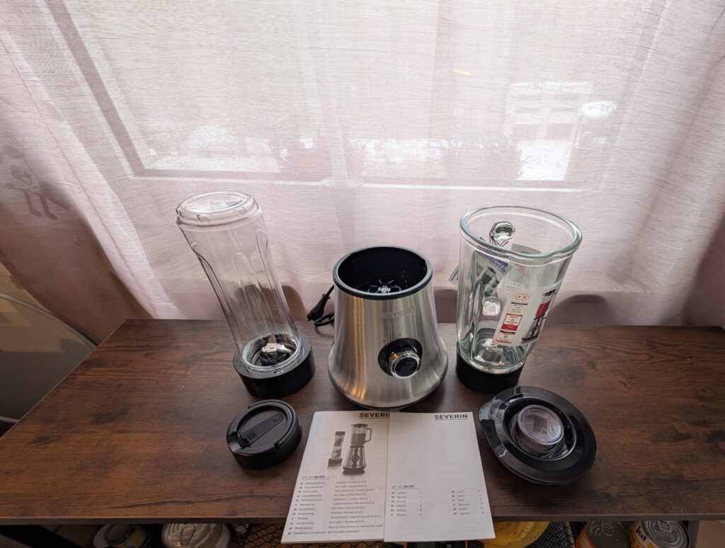 SEVERIN SM 3737 Smoothie Maker Lieferumfang