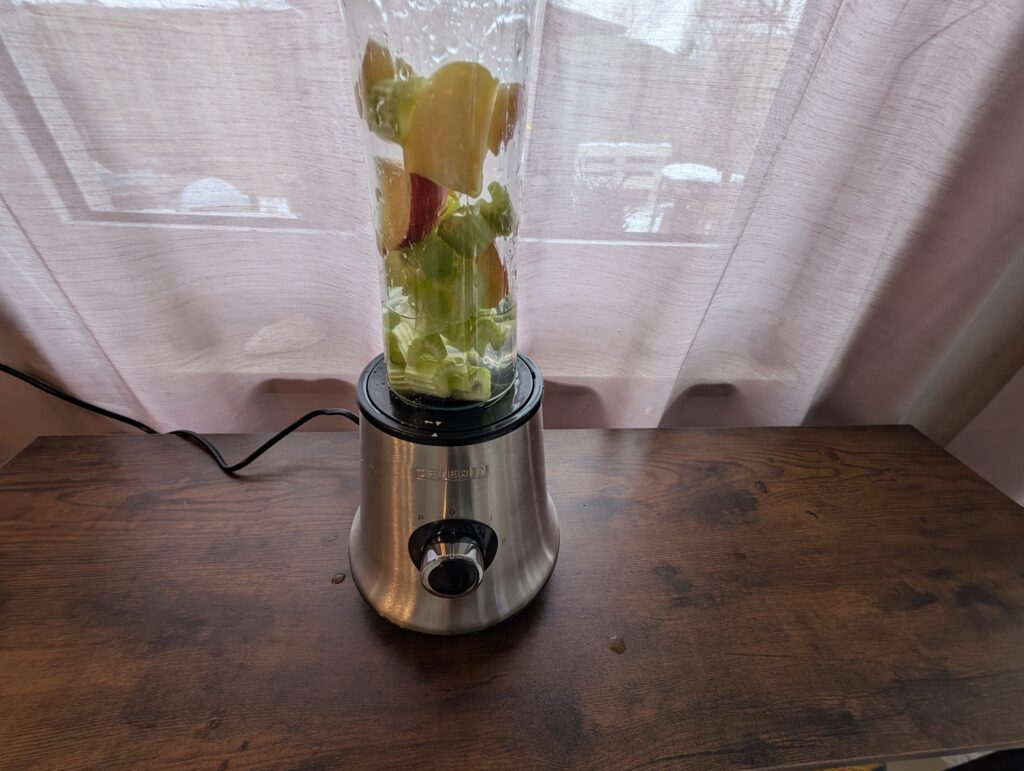 SEVERIN SM 3737 Smoothie Maker Selleriesmoothie