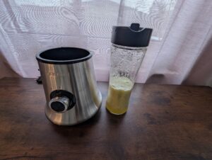 SEVERIN SM 3737 Smoothie Maker Selleriesmoothie fertig
