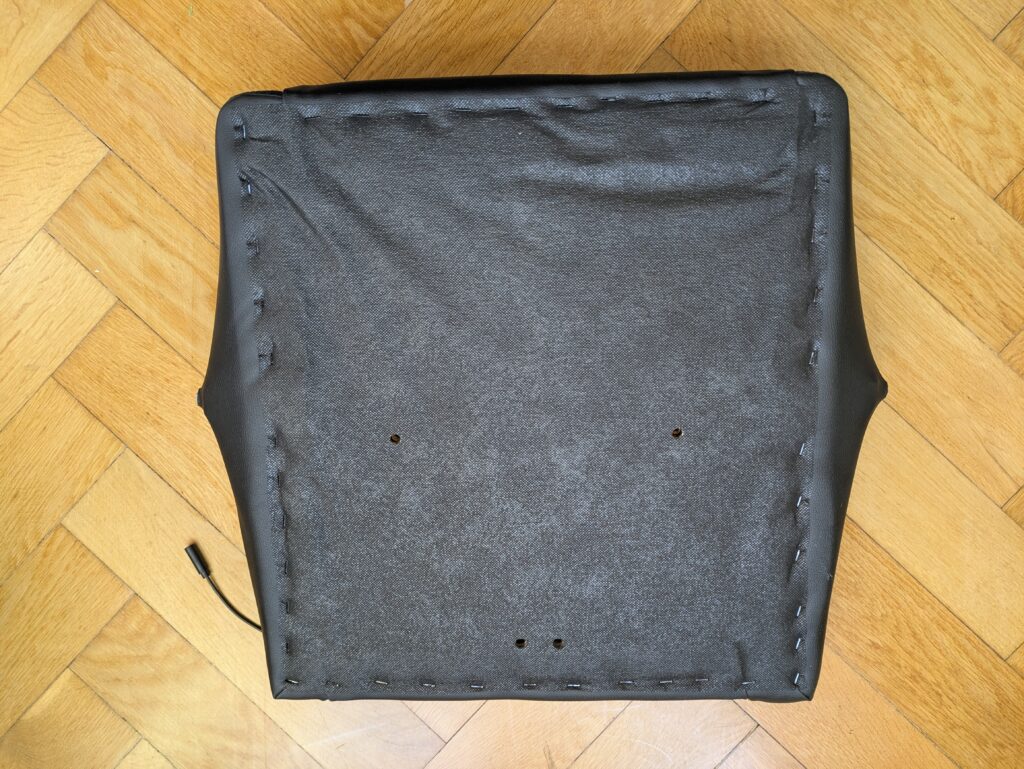 Sitzkissen des Bagazzia Racingreat Gaming-Stuhls von unten