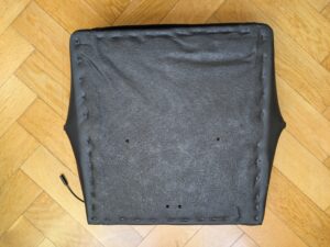 Sitzkissen des Bagazzia Racingreat Gaming-Stuhls von unten