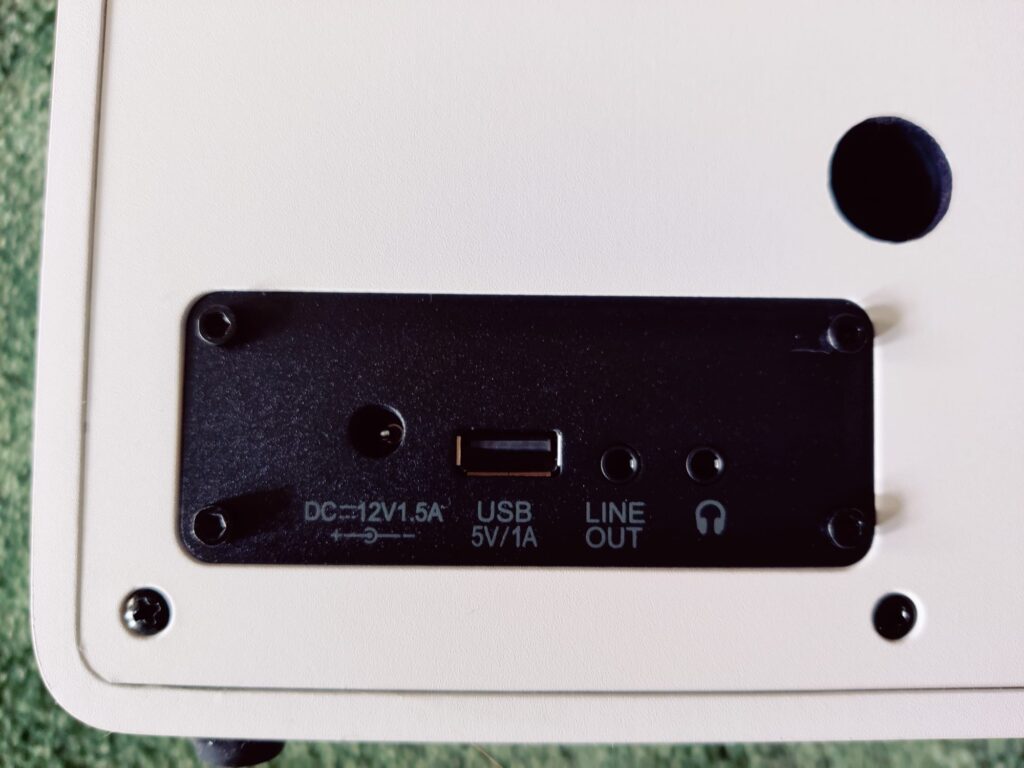 Imperial 22-322-00 i110 Internetradio Anschlüsse