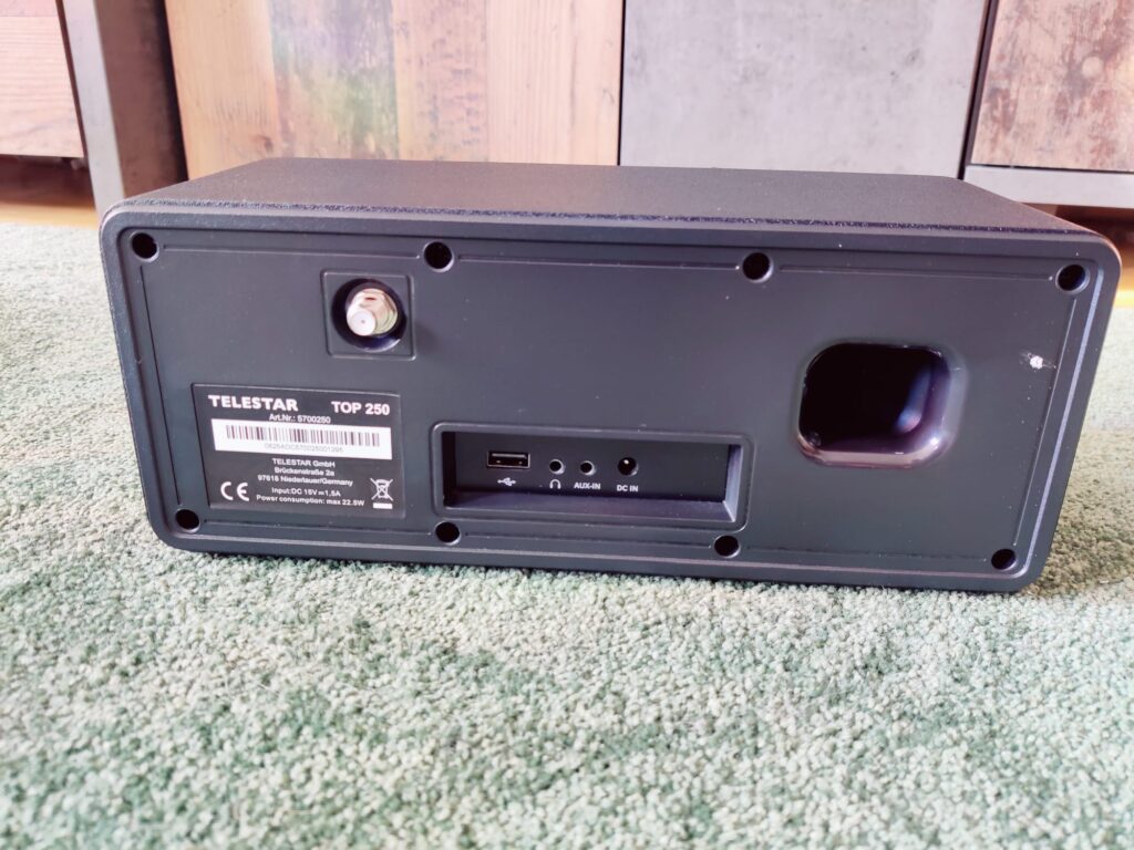 Telestar TOP 250 Internetradio Rückseite
