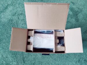 Xoro DAB 300 IR Internetradio Verpackung von oben