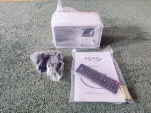Xoro DAB 300 IR Internetradio verpackt mit Zubehör
