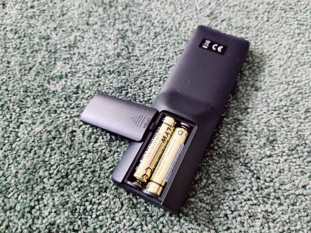 Xoro DAB 300 IR Internetradio Fernbedienung mit Batterien