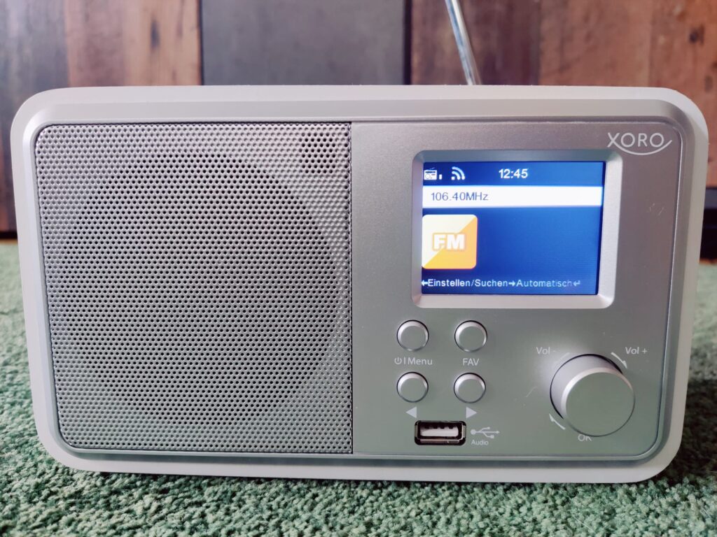 Xoro DAB 300 IR Internetradio UKW Senderanzeige