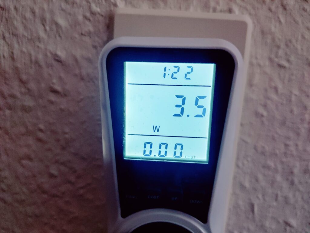 Xoro DAB 300 IR Internetradio Stromverbrauch auf höchster Stufe