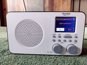 TechniSat VIOLA 2 C IR Internetradio Einrichtungsassistent