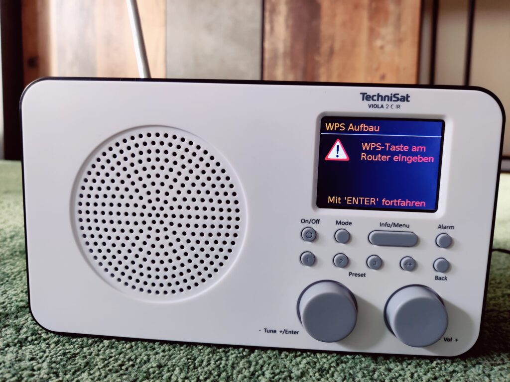 TechniSat VIOLA 2 C IR Internetradio WPS Verbindung