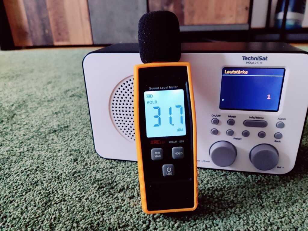 TechniSat VIOLA 2 C IR Internetradio Lautstärke auf niedrigster Stufe