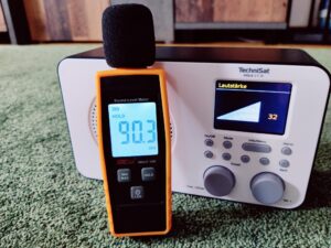 TechniSat VIOLA 2 C IR Internetradio Lautstärke auf höchster Stufe