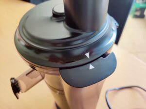Klamer 150 Slow-Juicer Deckel aufgesetzt