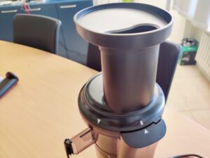 Klamer 150 Slow-Juicer Deckel eingerastet