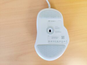 Turtle Beach Kone II Gaming-Maus Unterseite