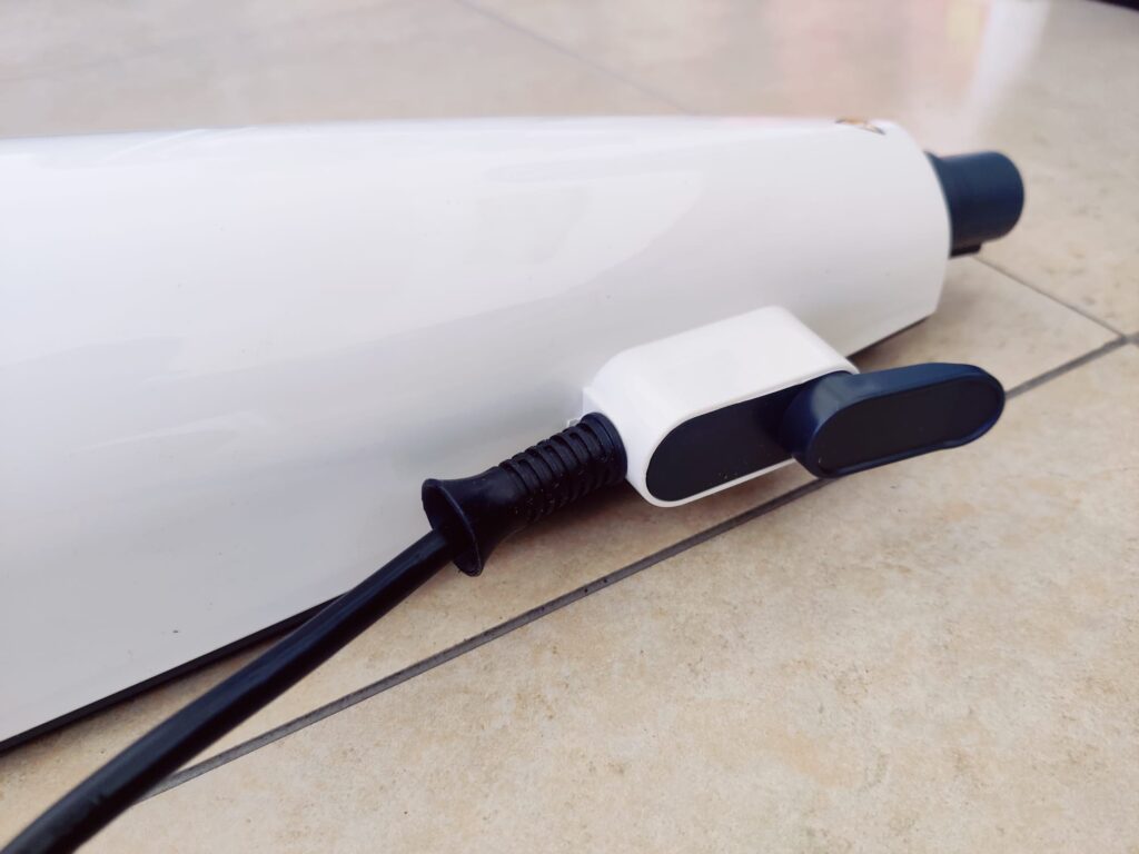 Leifheit CleanTenso Power 2.0 Dampfreiniger Kabelaufwicklung unten