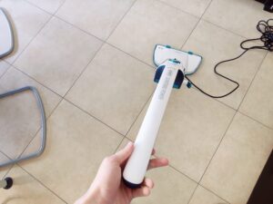 Leifheit CleanTenso Power 2.0 Dampfreiniger betriebsbereit