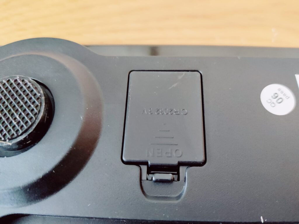 Grundig 18682 Personenwaage Batteriefach