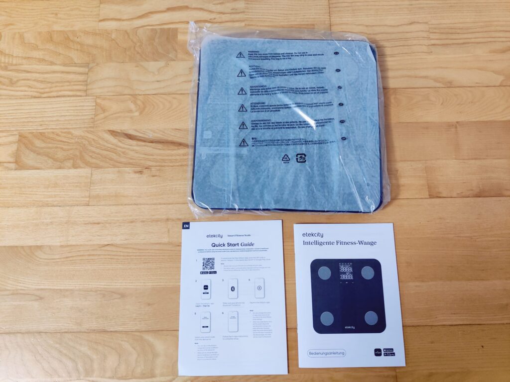 Etekcity EFS-C651-KDE Körperfettwaage verpackt mit Zubehör