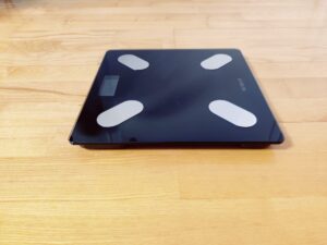 NUTRI FIT iF1122D Körperfettwaage von der Seite