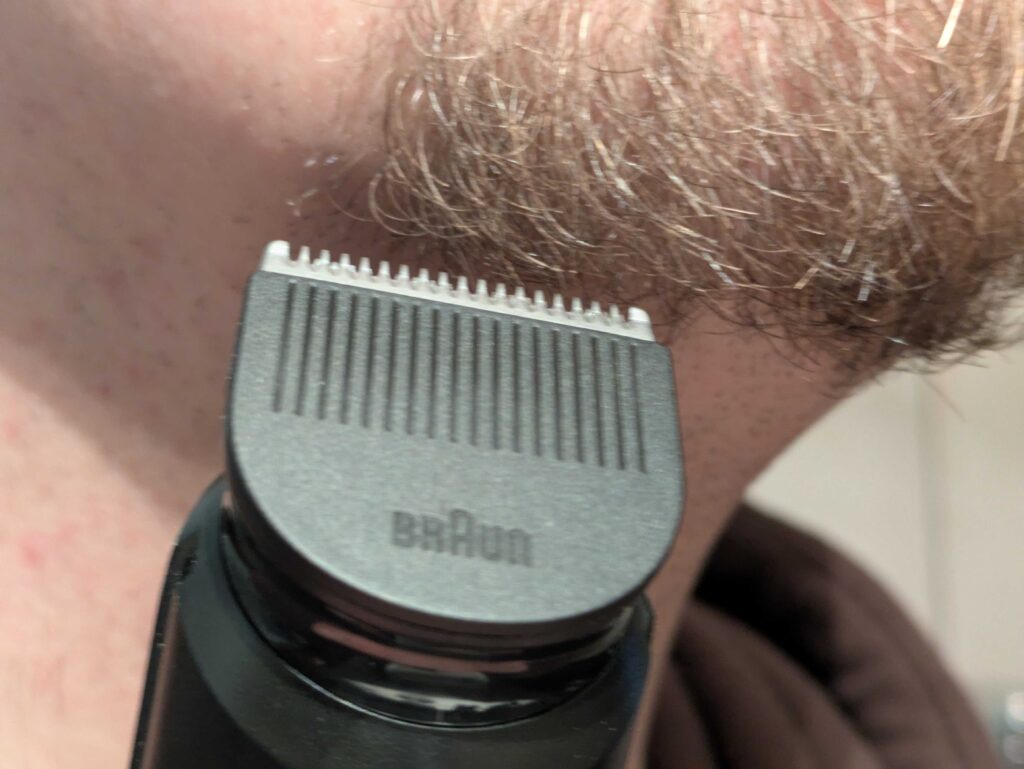 King C. Gillette Bartschneider im Einsatz