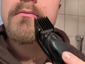 King C. Gillette Bartschneider im Einsatz (4)