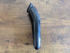 King C. Gillette Bartschneider von rechts