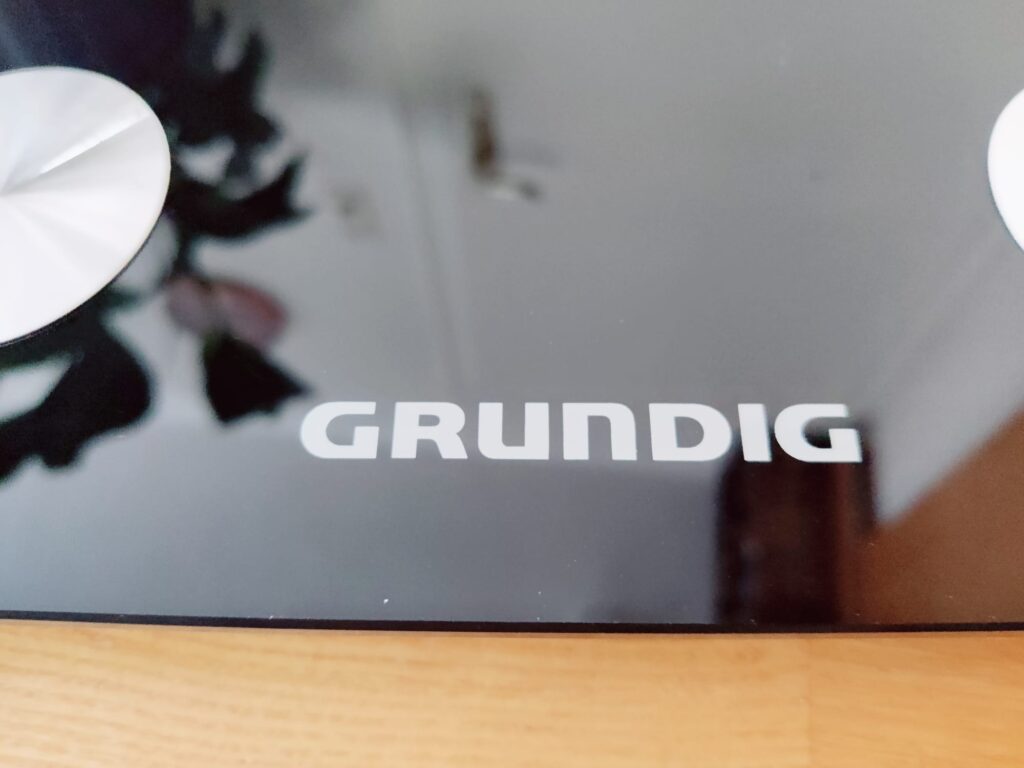 Grundig 18682 Körperfettwaage Hersteller Aufschrift
