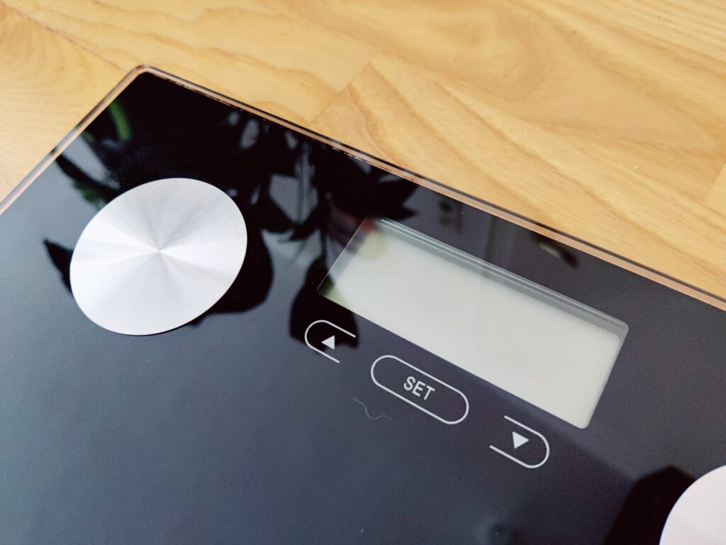 Grundig 18682 Körperfettwaage LC-Display