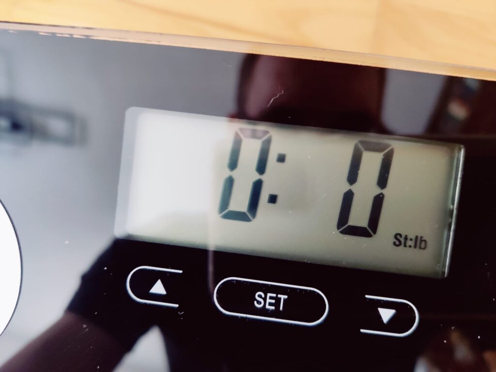 Grundig 18682 Körperfettwaage Anzeige in st