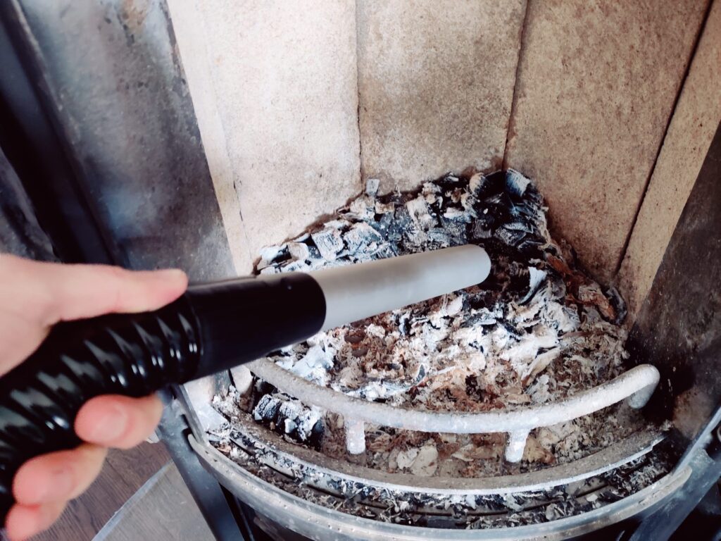 Scheppach AVC20 Aschesauger bei grober Asche