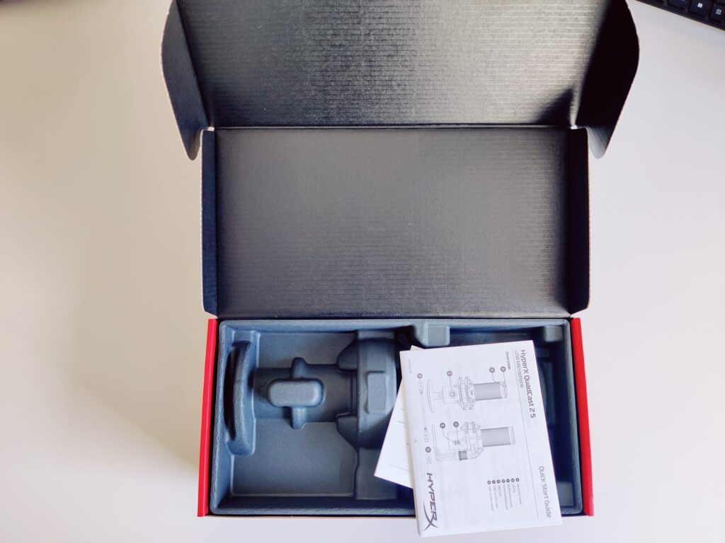 HyperX QuadCast 2 S Mikrofon Verpackung von oben