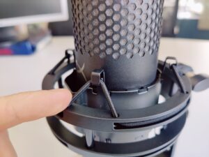 HyperX QuadCast 2 S Mikrofon Aufhängung