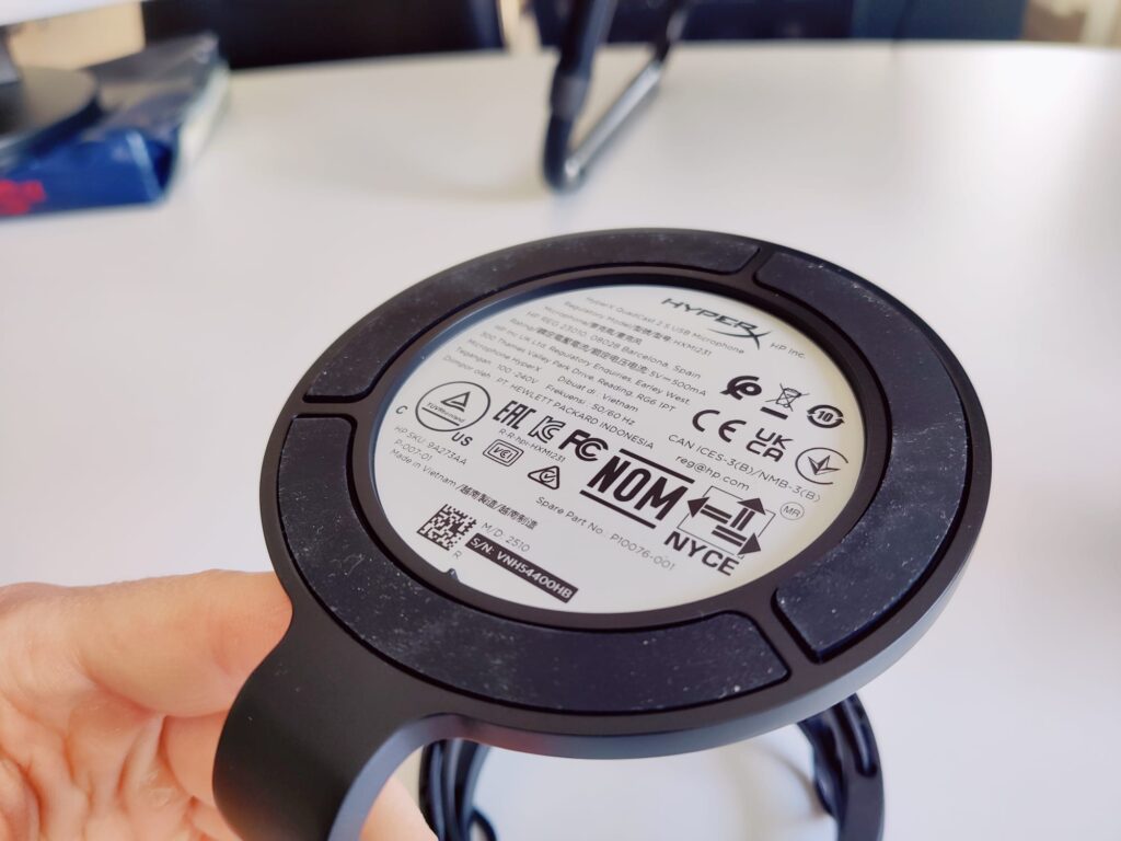 HyperX QuadCast 2 S Mikrofon Tischständer rutschfeste Füße