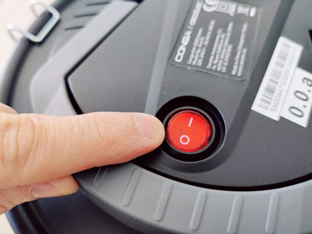 Cecotec Conga Ash 2000 Home Aschesauger Ein- und Ausschalter