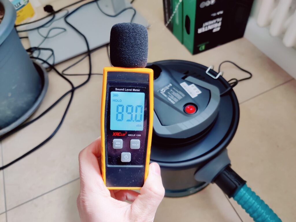 Cecotec Conga Ash 2000 Home Aschesauger Lautstärke auf höchster Stufe