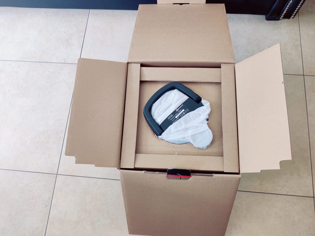 Einhell TC-AV 1830 D Aschesauger Verpackung offen