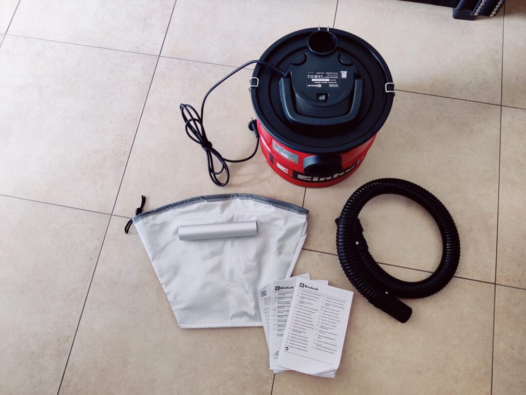 Einhell TC-AV 1830 D Aschesauger Startbild