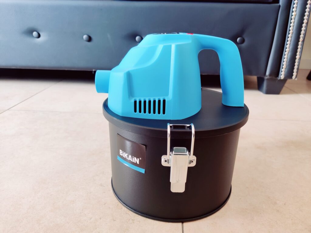 Bikain DI600P Aschesauger von der Seite