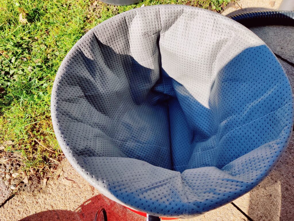 Einhell TC-AV 1830 D Aschesauger Vorfilter nach Betrieb