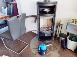 Bikain DI600P Aschesauger im Betrieb