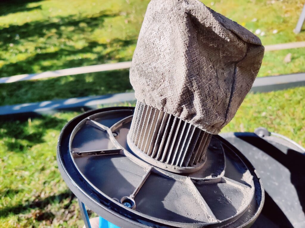 Bikain DI600P Aschesauger Filter nach Betrieb