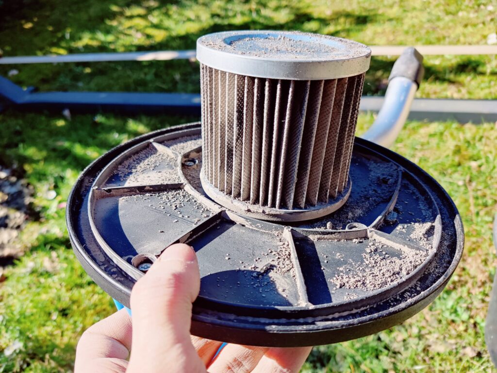 Bikain DI600P Aschesauger Filter dreckig