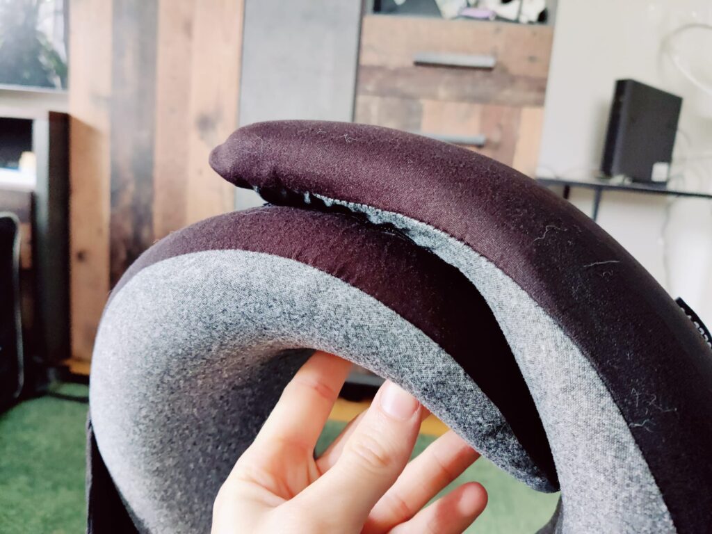 Sleevo Original Nackenkissen mit Kinnstütze